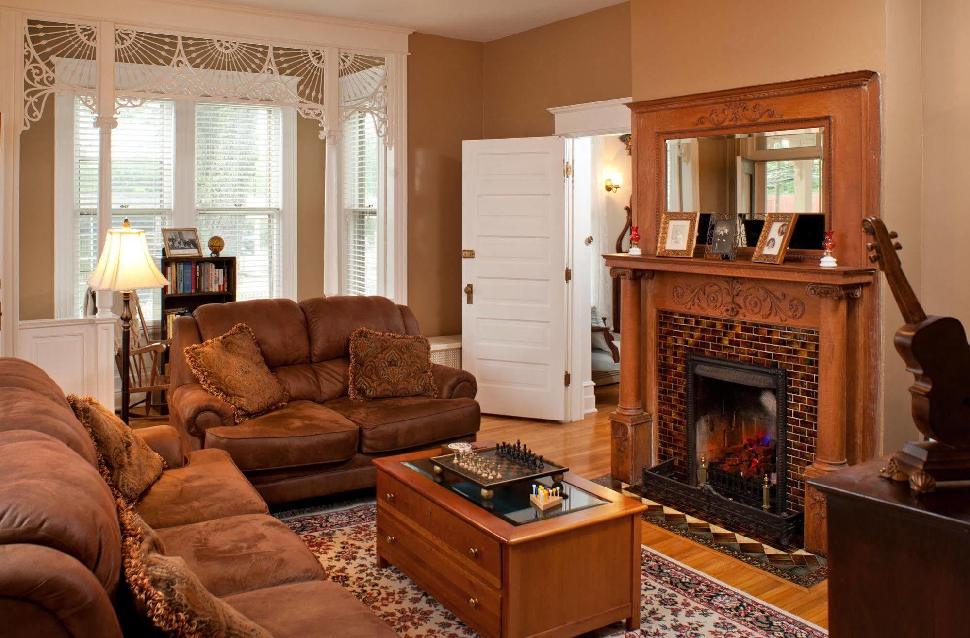 ファイエットビル The Historic Morris Harvey House Bed & Breakfast エクステリア 写真