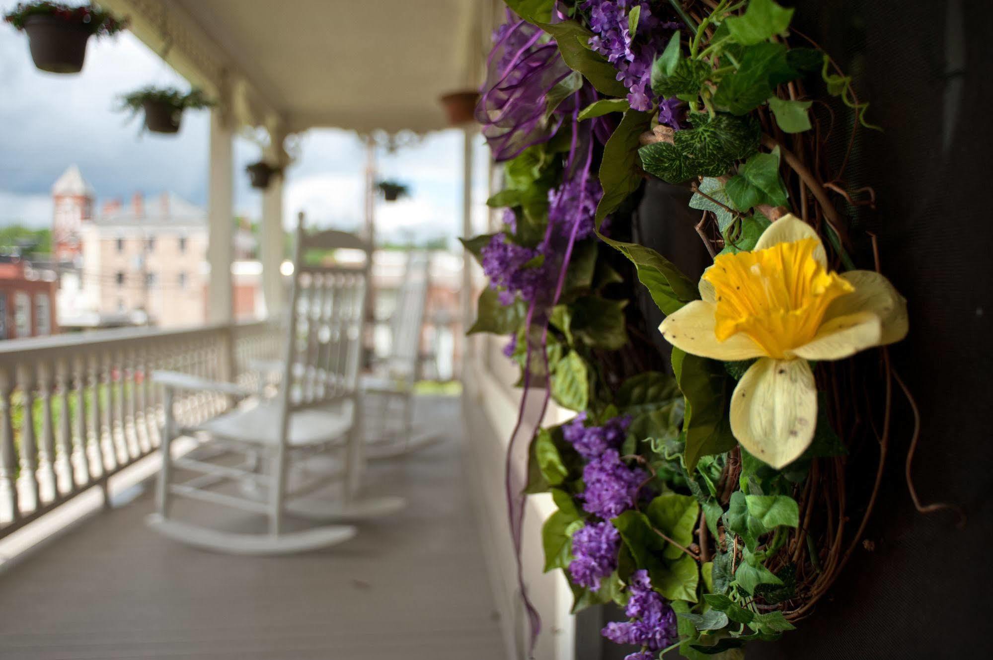 ファイエットビル The Historic Morris Harvey House Bed & Breakfast エクステリア 写真